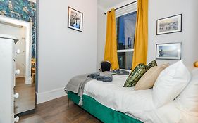 Cosy 1 Bedroom Home For Small Families